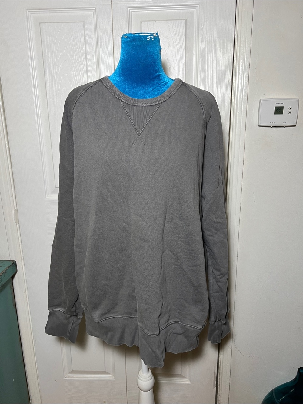 Birdwell Beach Britches Crew Sweatshirt Men’s XL Gray